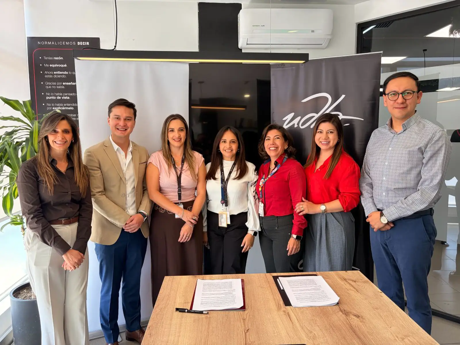 Quifatex y la Universidad de Las Américas fortalecen su vínculo para el crecimiento de los jóvenes