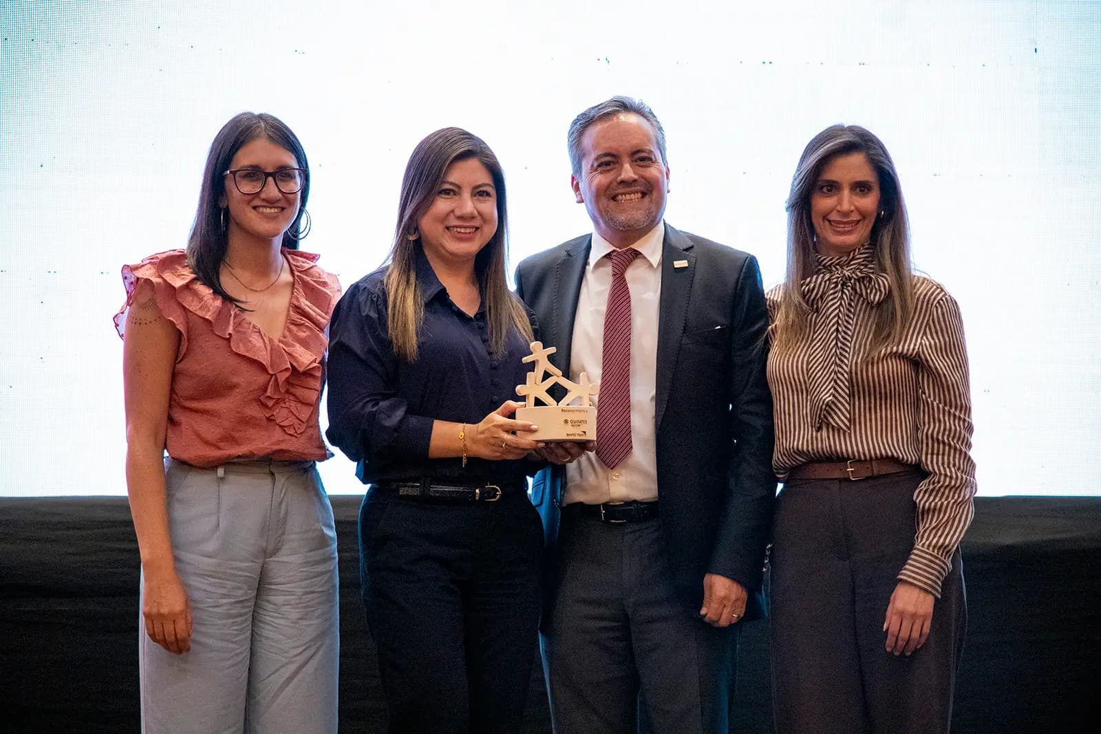 World Vision Ecuador reconoce a Quifatex por su contribución social
